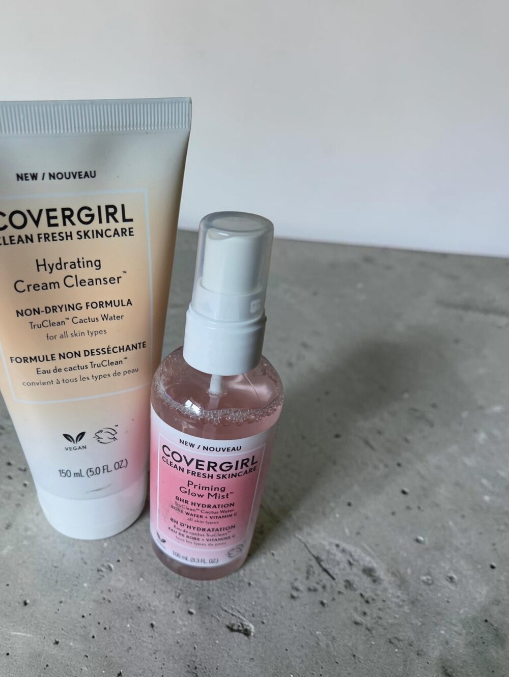 COVERGIRL Hydrating Cream Cleanser   Bundle New